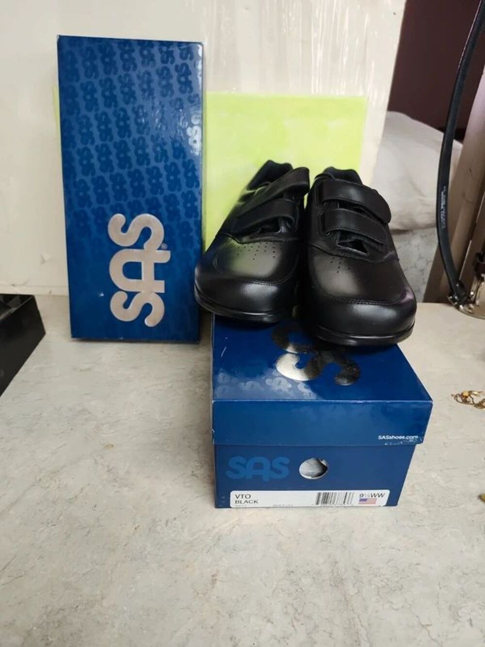 SAS mens VTO black walking shoes NIB SZ 9.5 WW
